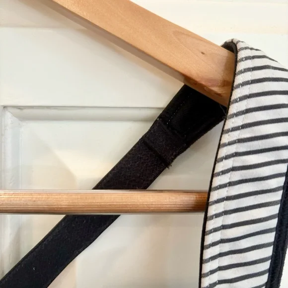 Lululemon Ta Ta Tamer II Hyper Stripe Angel Wing / Black 34C - Picture 5 of 12